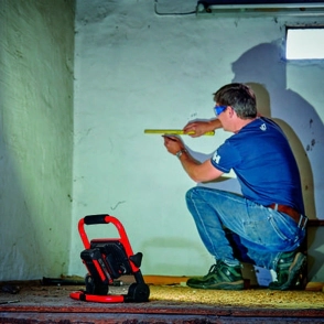 LUZ DE OBRA INALAMBRICA EINHELL TC-CL 18/1800 LI SOLO