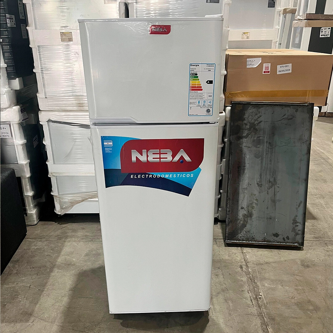 USADO HELADERA NEBA A280 = A NUEVO